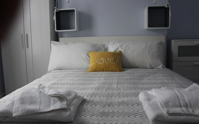 Immaculate 2-bed House