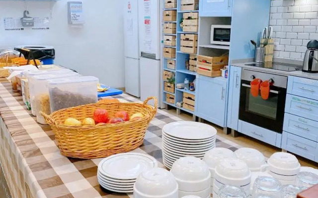 AKTION Peniche Hostel & Apartments