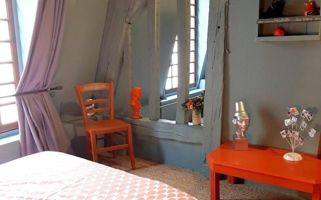 Apartment With 2 Bedrooms in Troyes, With Enclosed Garden and Wifi