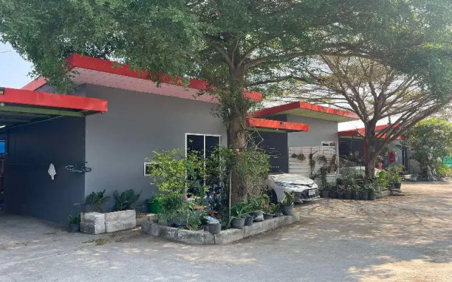 Ruai Thong Pong Pai Resort By Zuzu