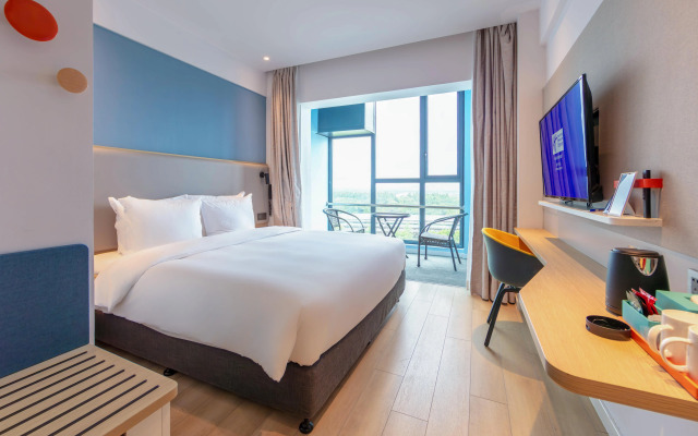 Holiday Inn Express Shanghai Pudong Airport