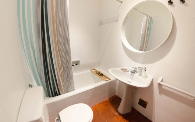 2BR Apt in the City Center and near the Beach