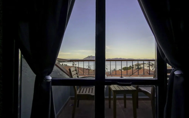The Green Goose Hotel