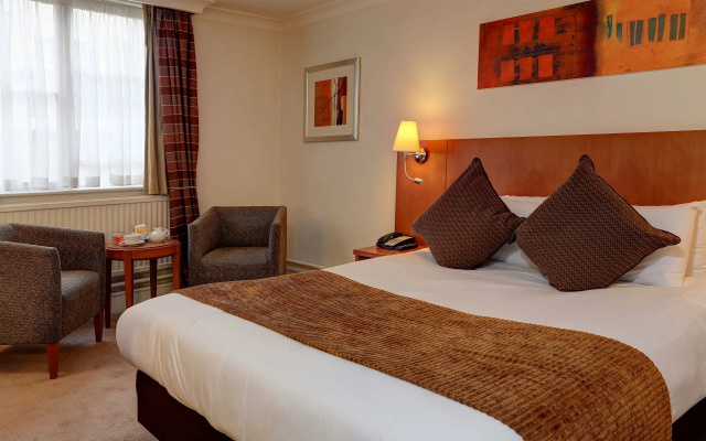 Doubletree By Hilton Reading M4 J10