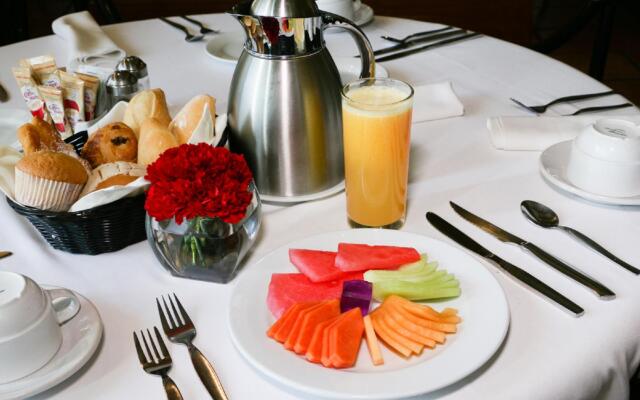 Hotel Fortin Plaza