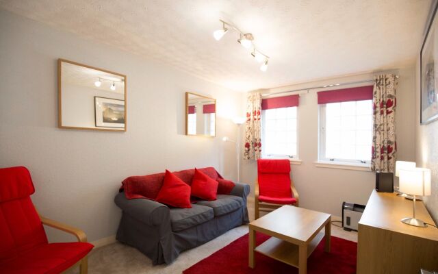 2 Bedroom Meadows Flat