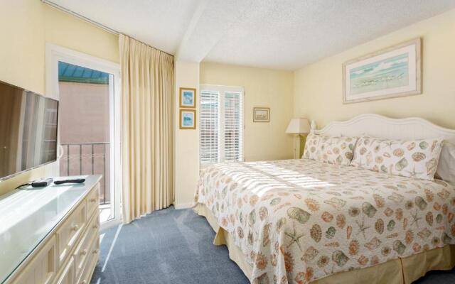 Beach Club 330