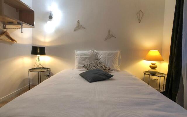 Beauty & The Beast Old Town Cosy Apartments