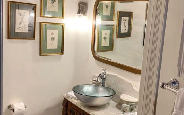 The Dolon House Bed and Breakfast