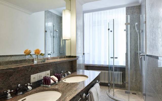 The Dufour by Hotel Schweizerhof Zürich