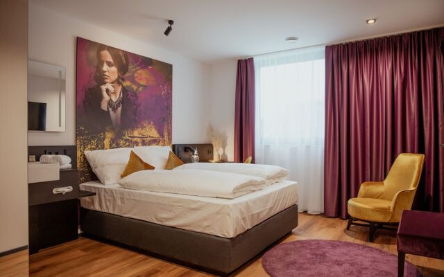 Sombea Hotel & Apartments