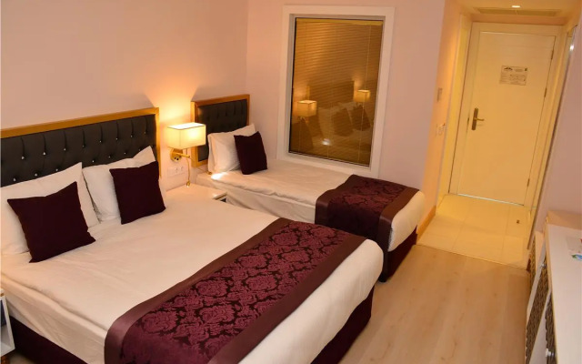 Water Side Resort & Spa