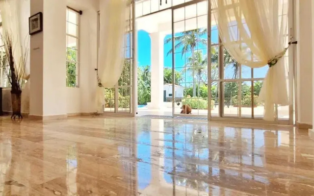 9th Hole Villa