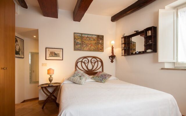 Rome Accommodation - Palazzo Massimo