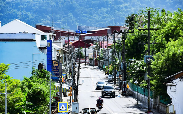 Shunli Hostel
