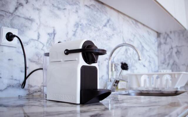 Smooth Oporto Apartment by Porto City Hosts