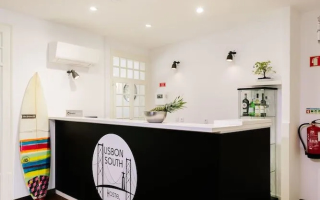 Lisbon South Hostel