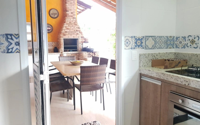 LINDA CASA TERREA UBATUBA - piscina, wifi, AC, churrasqueira, praia Lagoinha