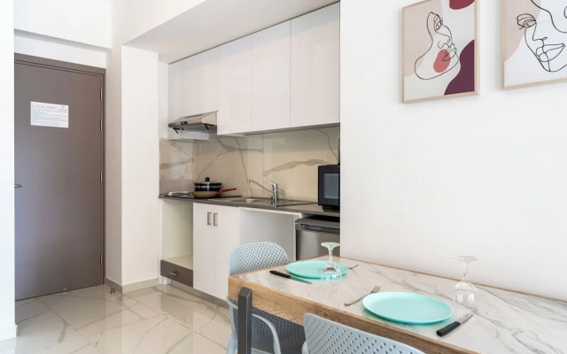 Sunny Side Studio W-Terrace  Larnaca