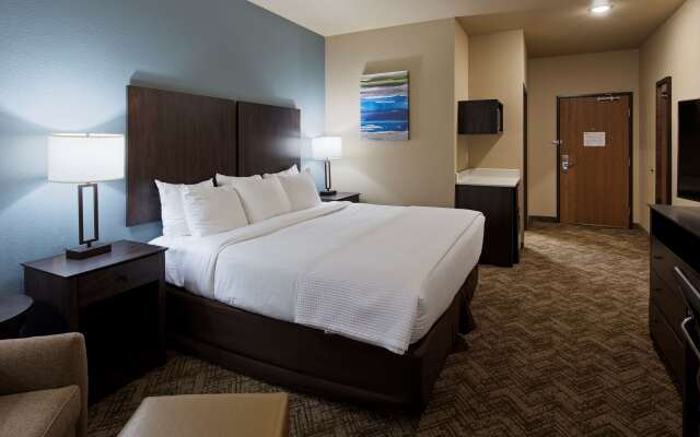 Best Western Golden Spike Inn & Suites