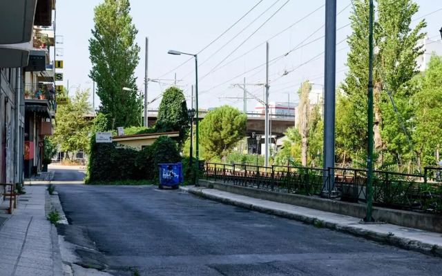 Renovated one bedroom flat in Kerameikos with courtyard by bnbPLUS