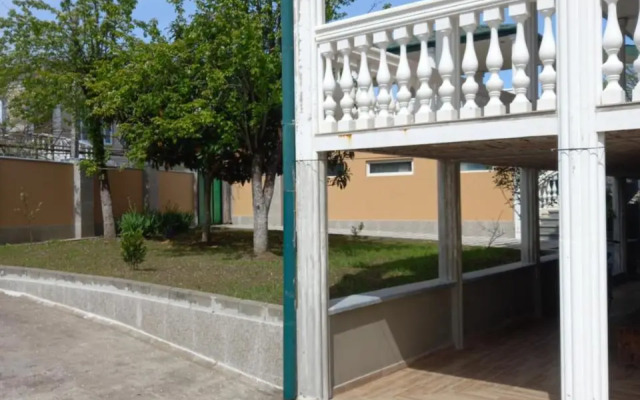 Guest House On Mirian Mepe