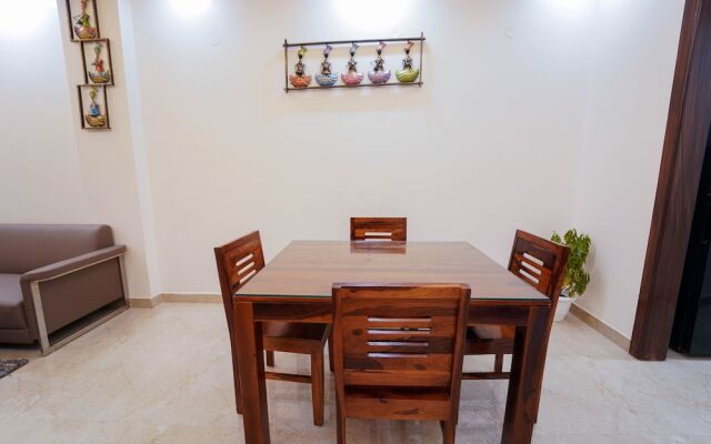 Lime Tree 2 Bhk Apartment Golf Course