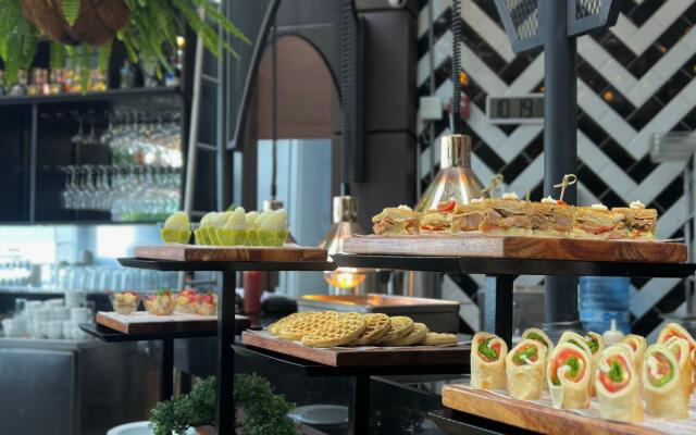 Hotel Sabana Park