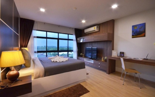 Golden Manora Hotel Bangtao Beach