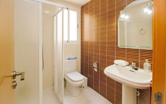 Espectacular residencial en 2ª linea Piscina/Tenis