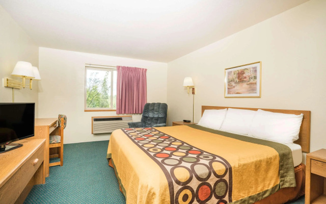 AmericInn by Wyndham Tomahawk