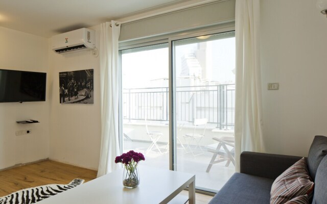 TLV Suites by the sea 3 Rooms