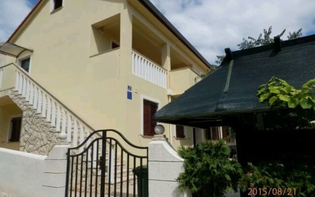 Apartment Rena Preko