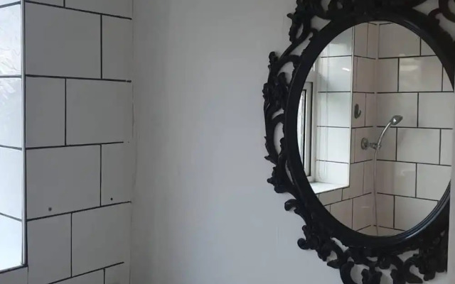 Lovely Contractor/family House London
