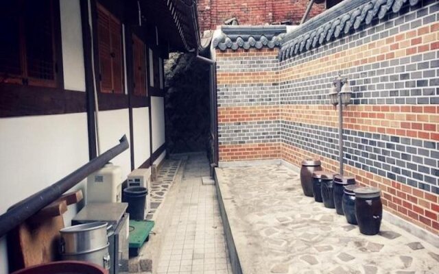 Gahoe Hanok Guest House