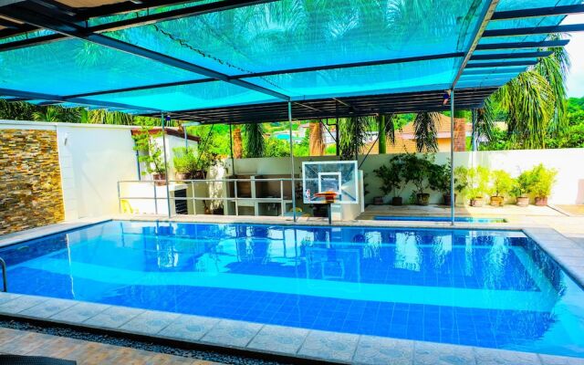 Summer Palace Hotspring Resort