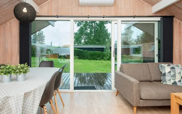 6 Person Holiday Home in Ebeltoft-by Traum