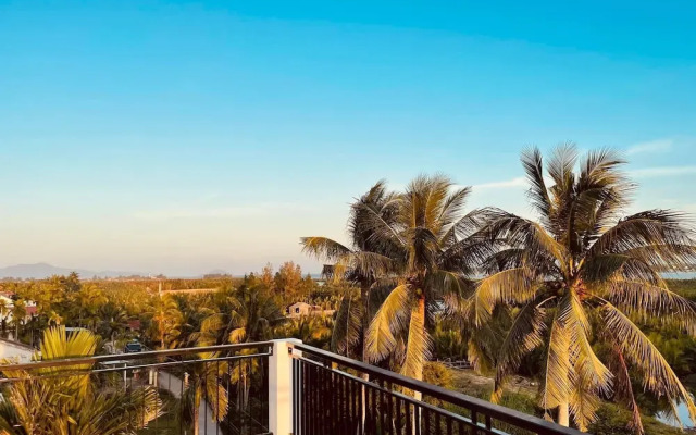 Le riverside Villa Hoi An by Hometown