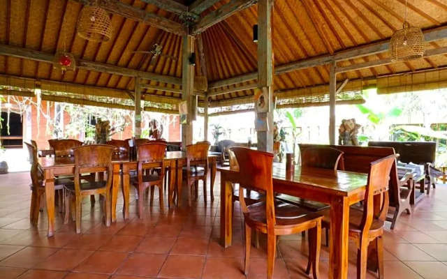 D'uma Residence Hotel by Zuzu