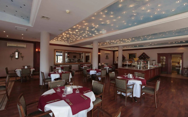 Elementa Boutique Hotel