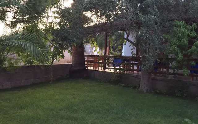 Assos Elia Motel