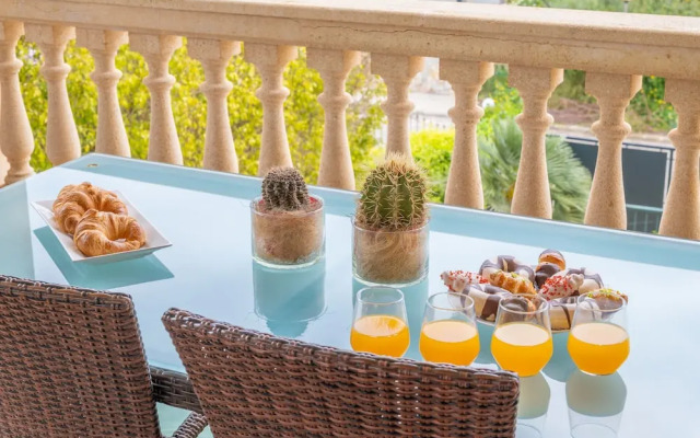 Xilvar in Mallorca With 3 Bedrooms and 2 Bathrooms