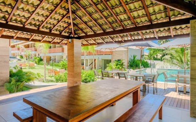 Apt w/ Pool and 2 Suites in Guarajuba Tra0014