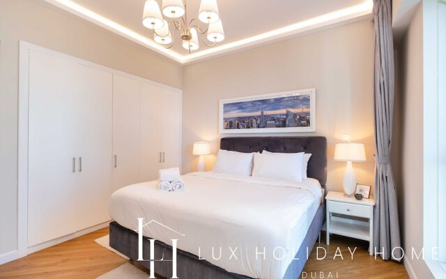 Lux The Marina Sea View Suite 2