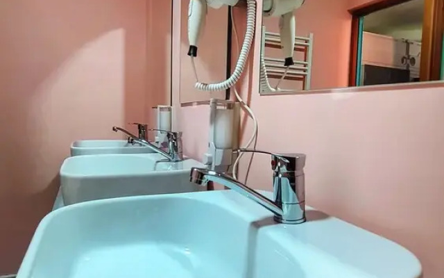 Capsula hotel