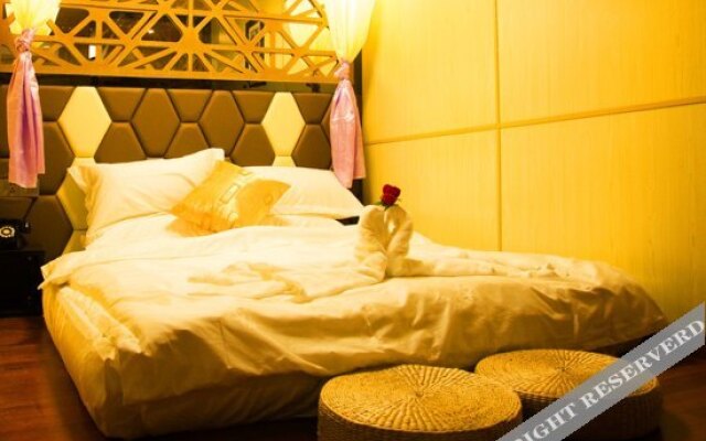 Buttonwood Fashion Hotel