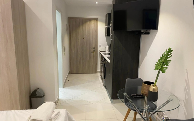Newly Furnished Studio@TheLennox,AirportResid'tial