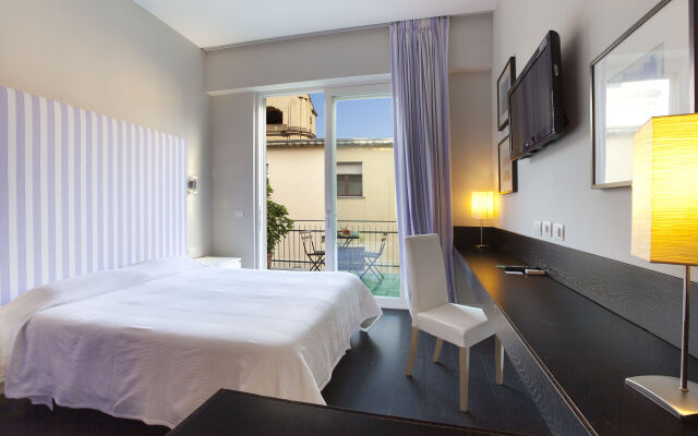 Sorrento Apartments