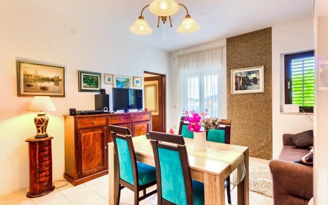 Apartment Lidi - by the sea; A1-prizemlje Rogoznica, Riviera Sibenik