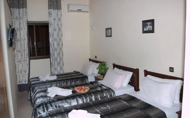 Hotel Amira Et Vacances